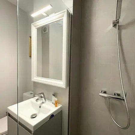 Apartment City Centre With Ac Bucharest