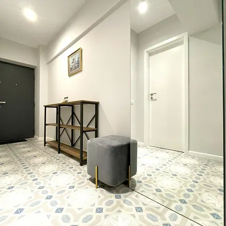 Апартаменты City Centre With Ac